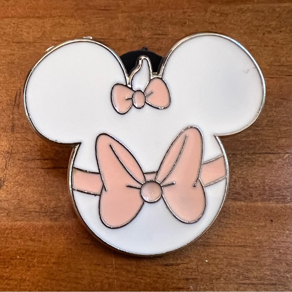 Disney Aristocrats Marie Pin – 2012 Trading Pin, Rare Collectible - Picture 1 of 2